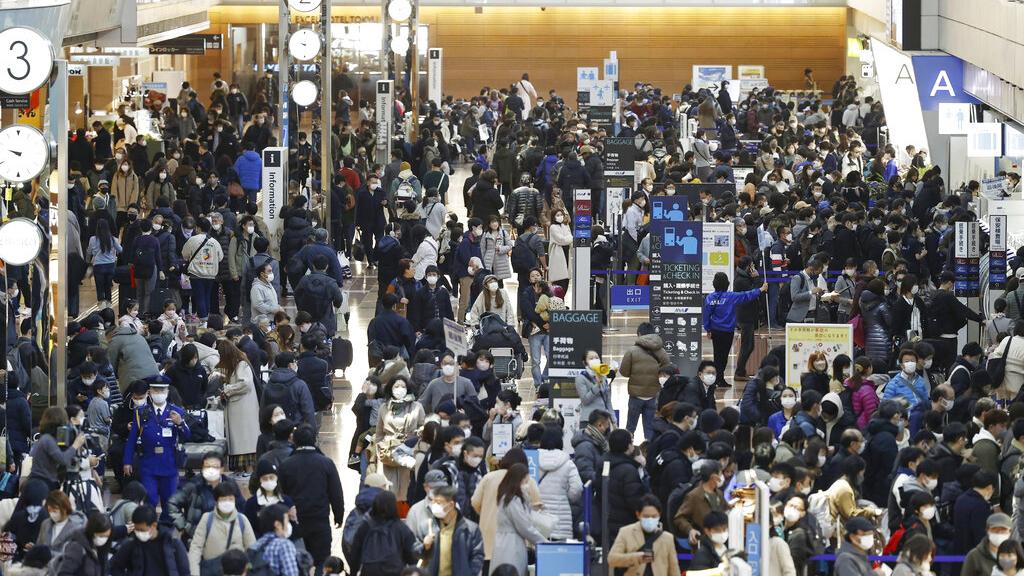 日本稱周五發現92宗輸入個案，90宗去過內地。(美聯社)