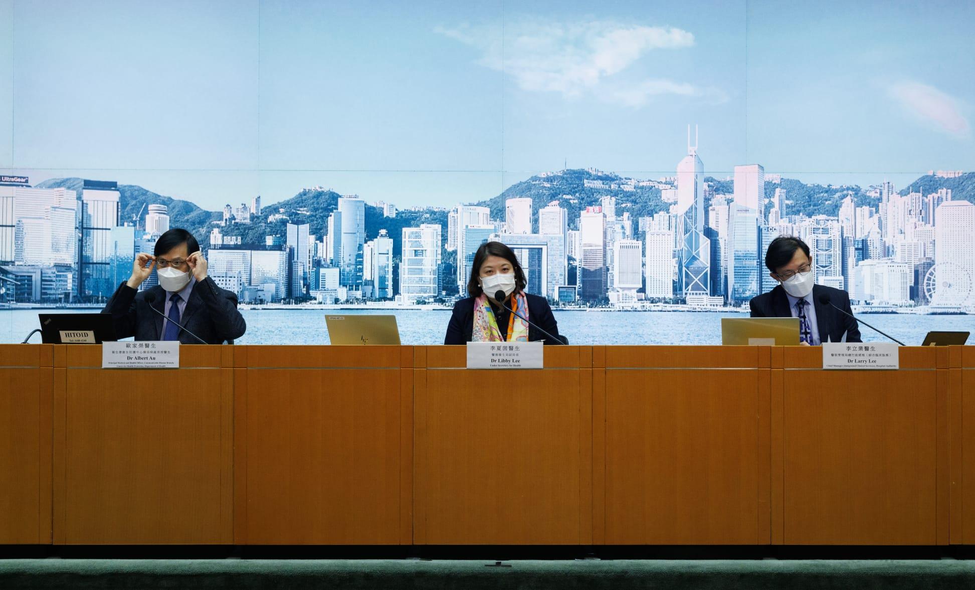 疫情｜周五起檢疫令改為5日  抵港快測進行至第5日  現行社交距離措施則維持至12月28日(蘇文傑攝)