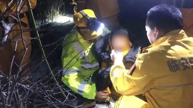 網上熱話｜上海媽登山賞雪迷路 同行2歲兒子失溫險死