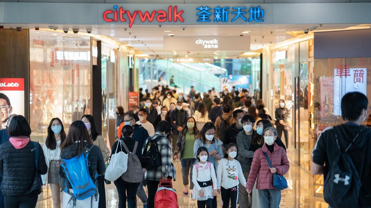 通關｜信和商場送旅客禮券包 料今季人流及生意明顯上升