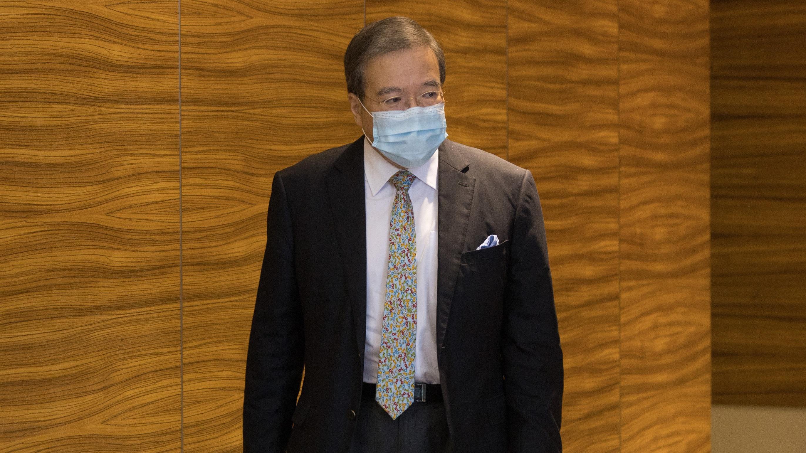 跑馬地老牌豪宅山村大廈一個低層D室三房單位，近日以以1,100萬元易手，市傳單位原業主為胡定旭家族成員或相關人士。(資料圖片)