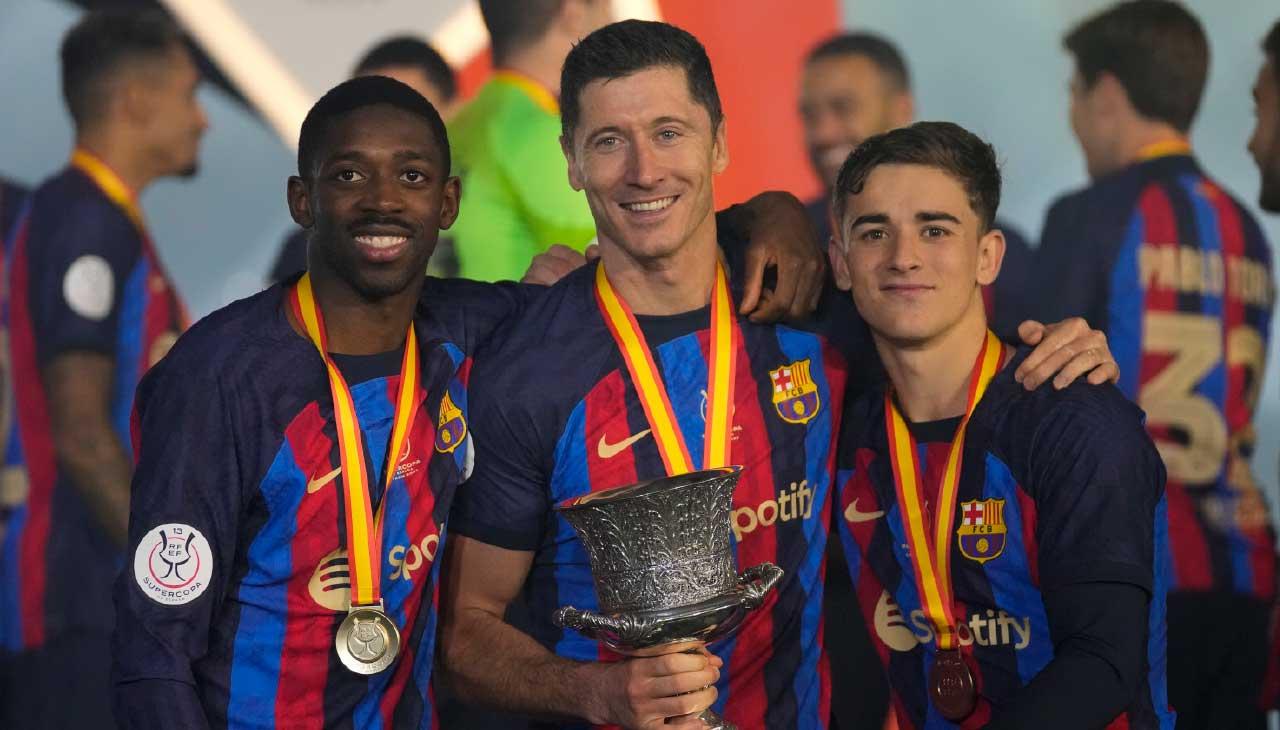 西班牙超級盃｜輕取皇馬 沙維首領巴塞捧盃 