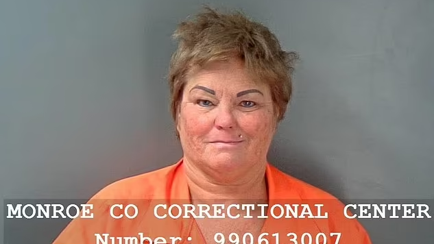 美18歲女大學生 巴士上遭狂刺頭部 下下攞命 56歲白人婦被捕「因為她是亞裔」