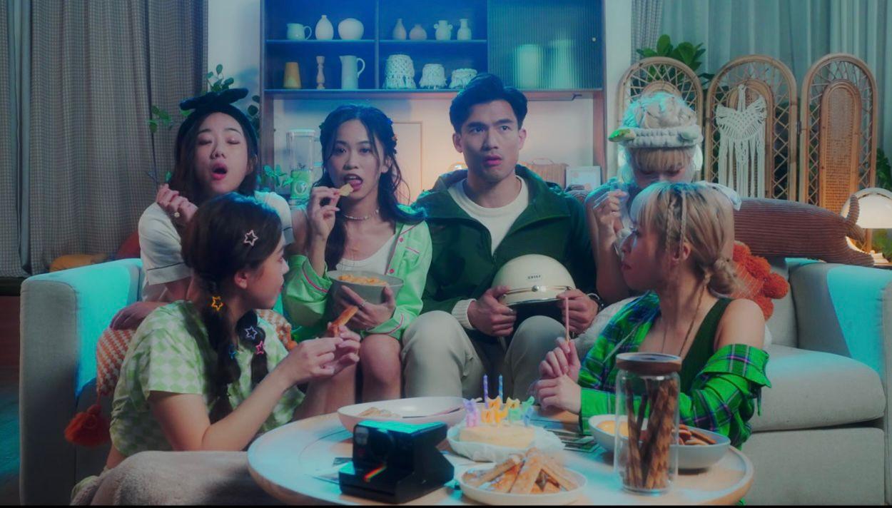 張天穎組女團Beanies 請三料國際先生Jason做MV男主角