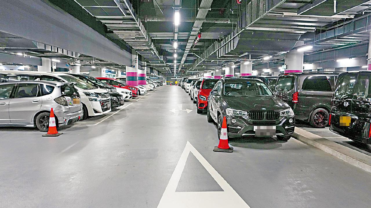 香園圍車位續爆 停預約 汽車泊路邊共用車位