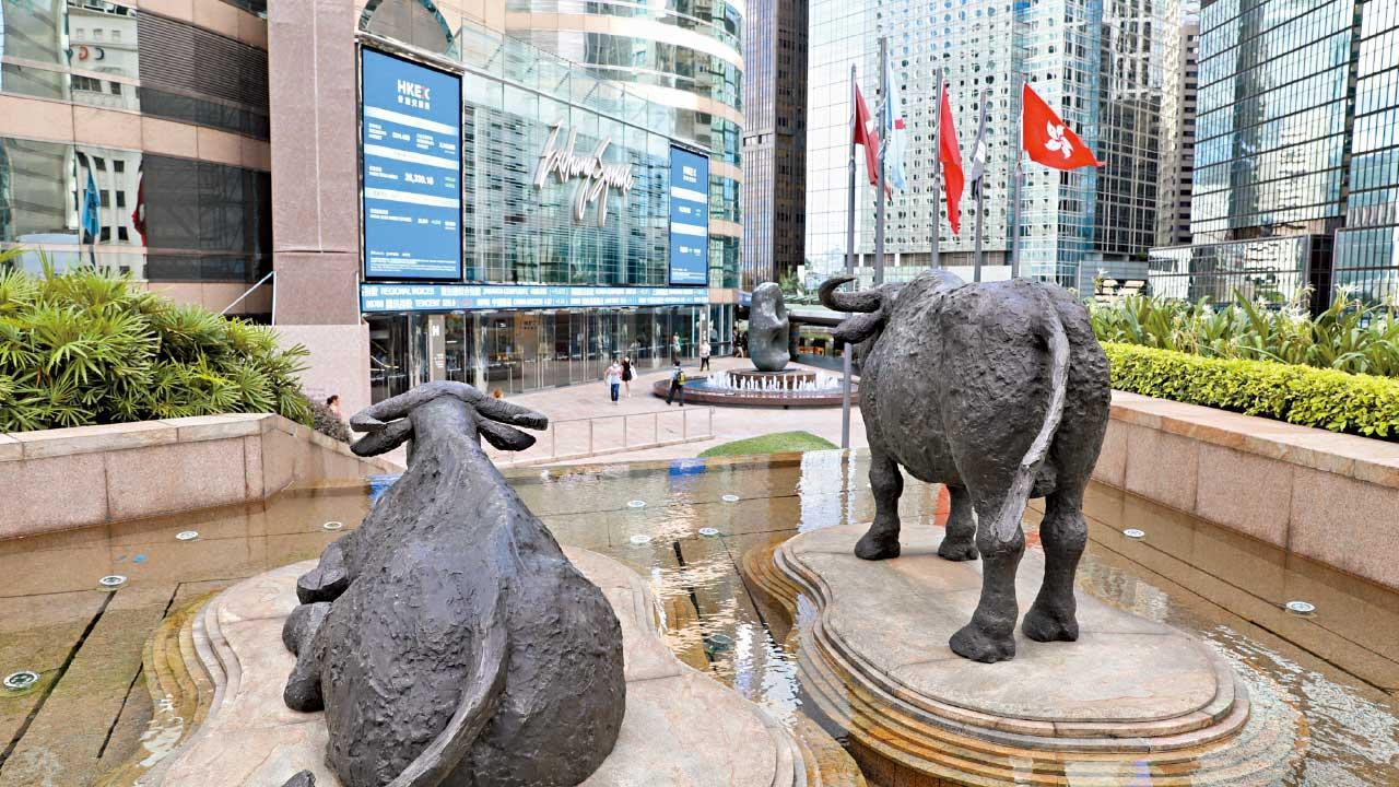 恒指低開129點，「Bard」拖累百度股價回吐7%。（資料圖片）