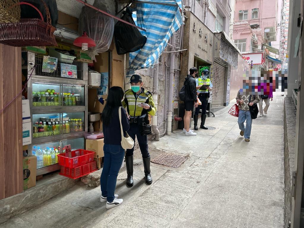 警方港島打擊亂過馬路發88張傳票5警告