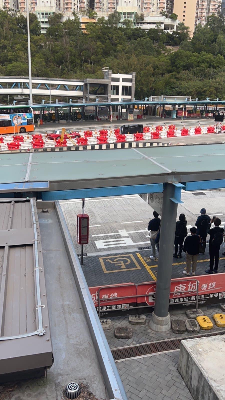 私家車隧道前自炒翻側 入將軍澳車龍塞到觀塘泳池