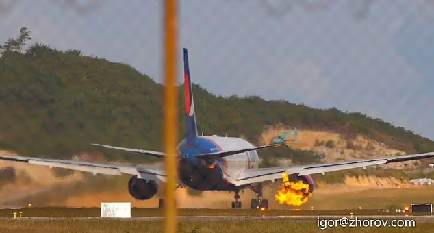 載321人客機布吉起飛 引擎突噴火球(有片)