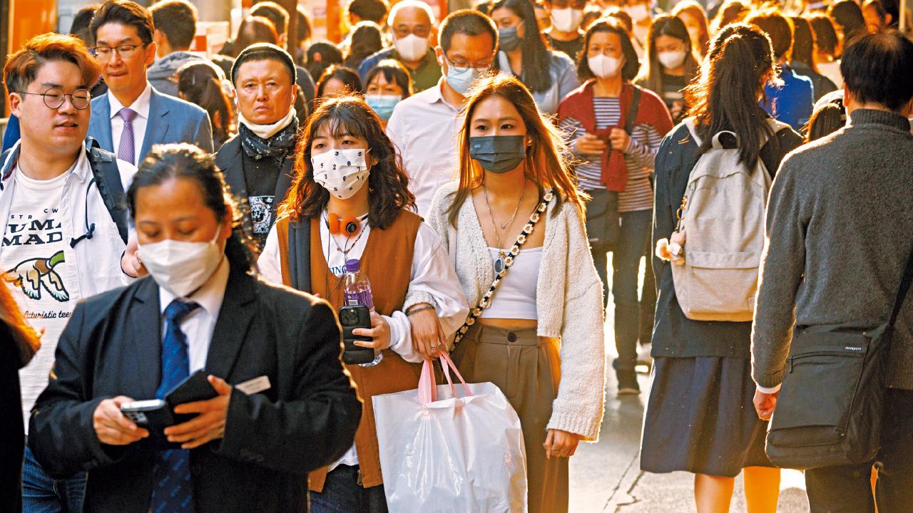 撤令一周 全新口罩棄街頭 市民存貨求出路 環保署籲保留