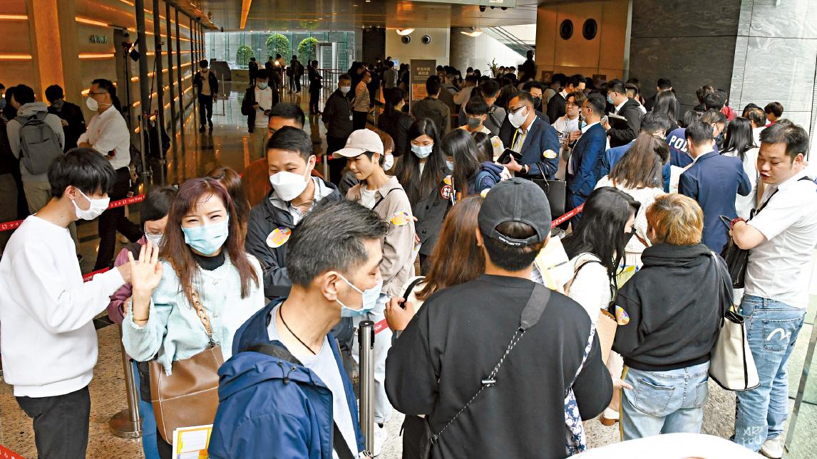 半年來首現即日沽清 通關後新盤搶手 本月成交望破三千