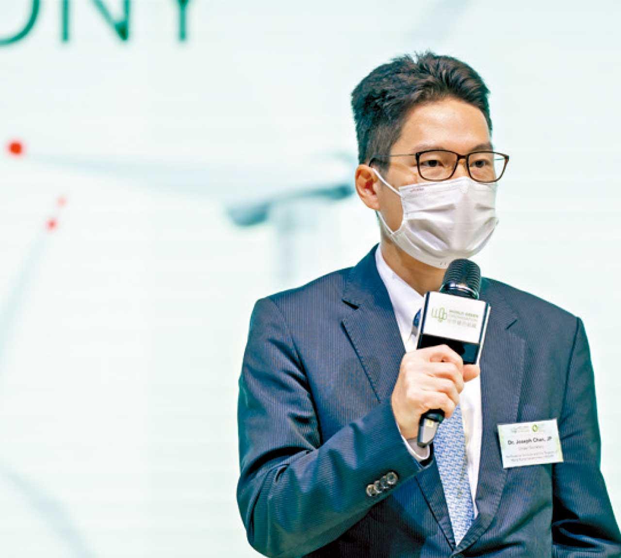 陳浩濂指發短債能平衡風險，暫未有發iBond計劃。(資料圖片)