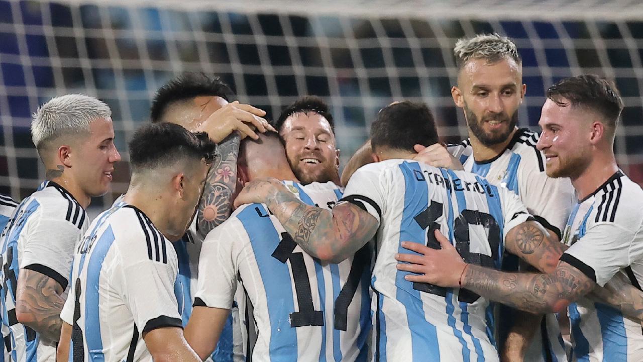 球王｜美斯戴帽兼破百 領阿根廷升世一