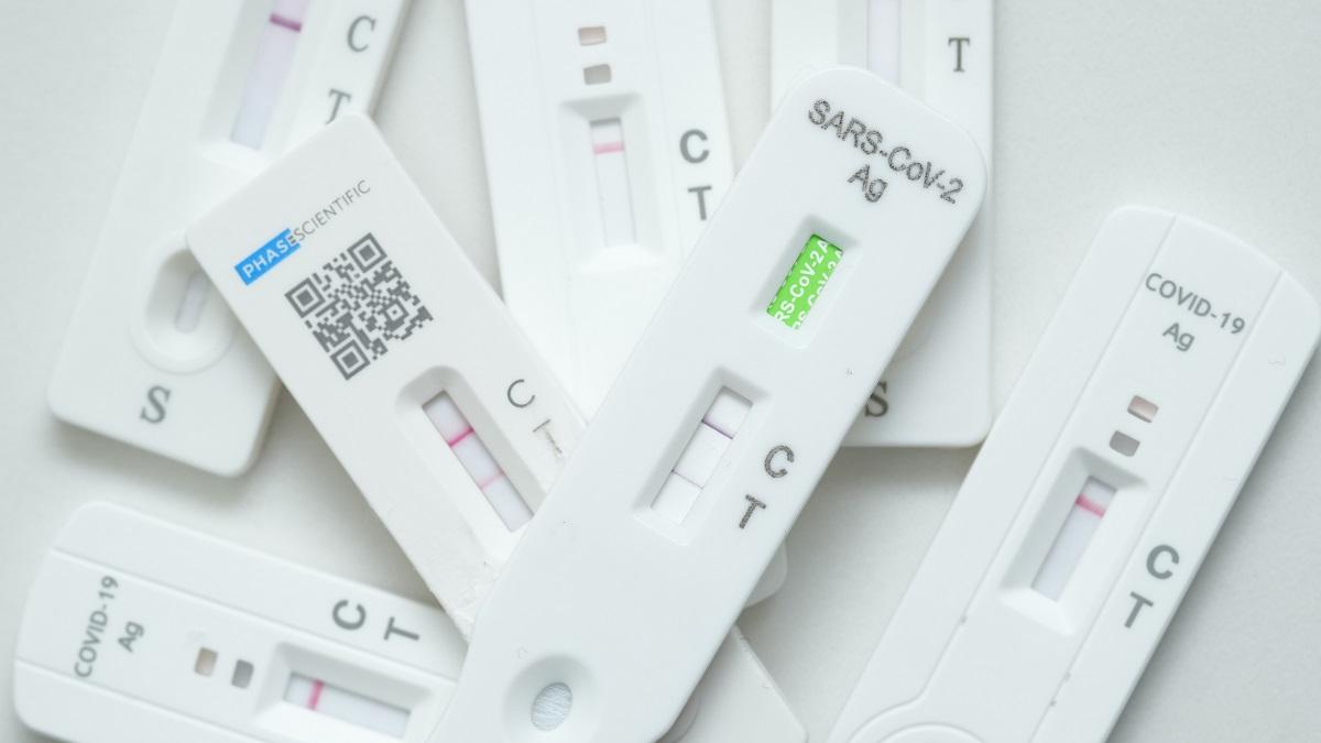 政府去年共收到3宗與快速測試套裝有關的投訴。(資料圖片／陳奕釗攝)