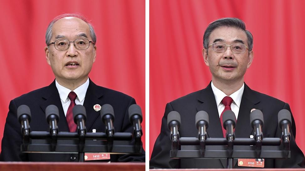 最高人民檢察院檢察長張軍(左)及最高人民法院院長周強(右)分別發表工作報告。(新華社)