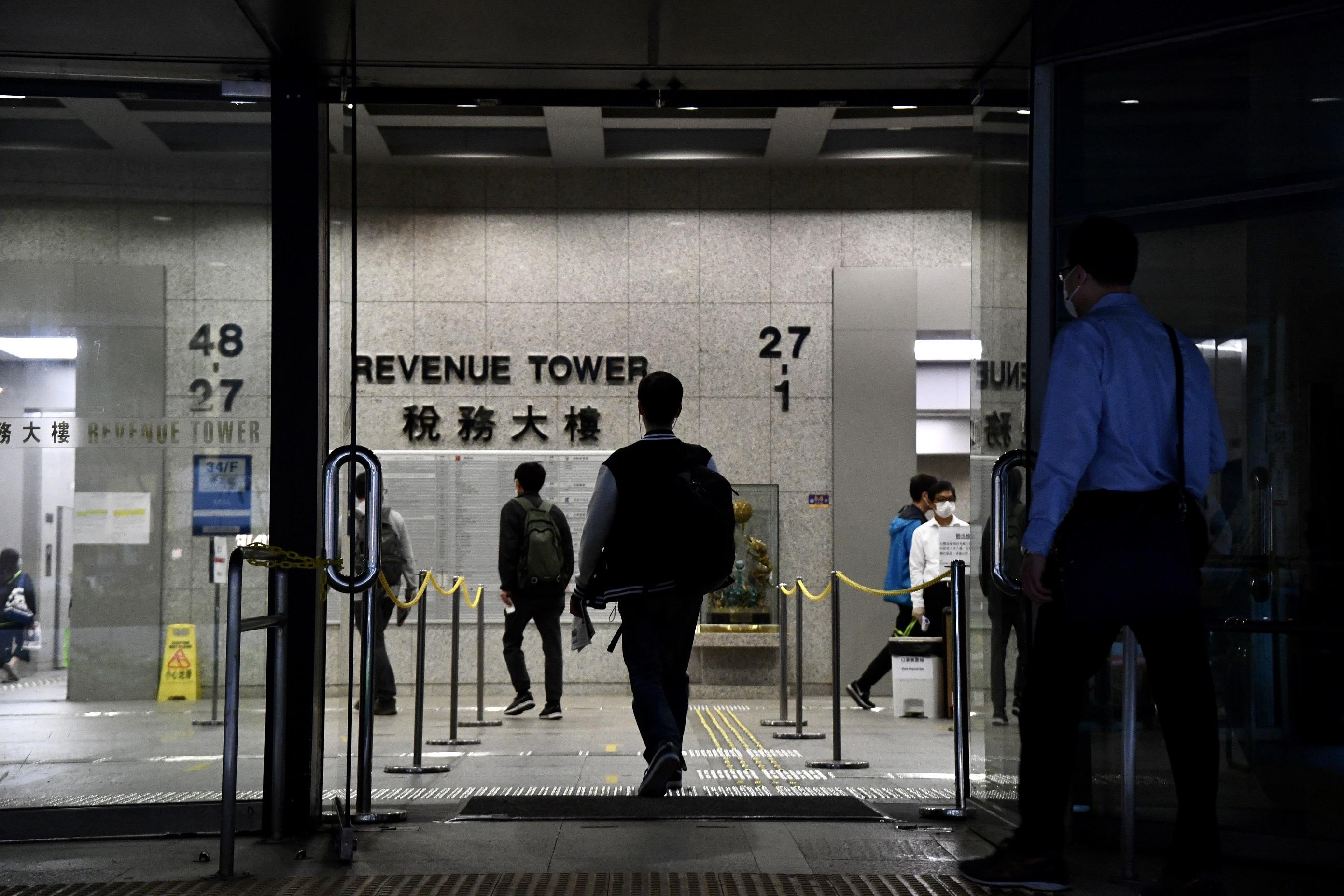 財政預算續赤字 樓市復常保收益