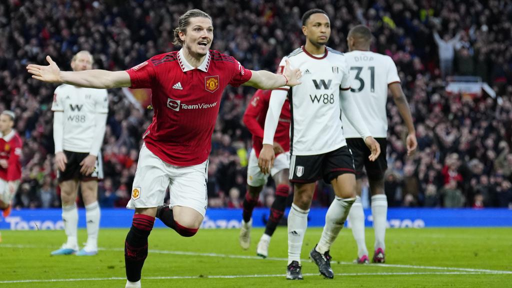 沙比薩的入球為曼聯反敗為勝。(美聯社)