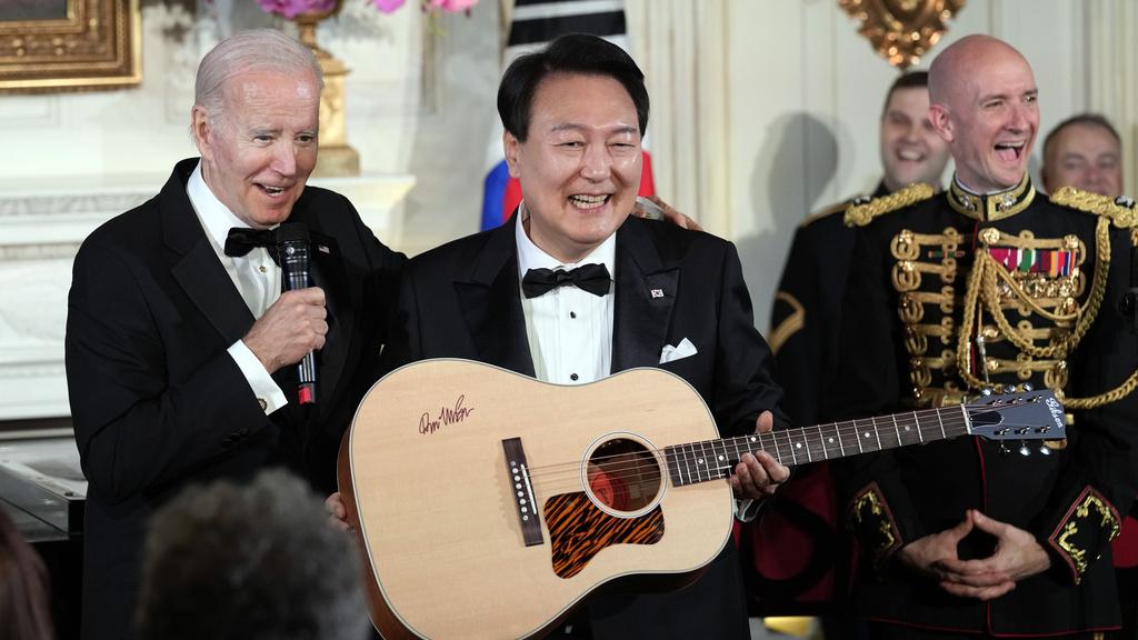 尹錫悅訪美｜美核導彈潛艇首次停靠南韓 震懾金正恩 拜登 國宴上自嘲「我連話也說不好！」