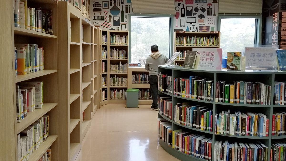 康文署已完成初步檢視公共圖書館的館藏資料。(資料圖片／林俊源攝)