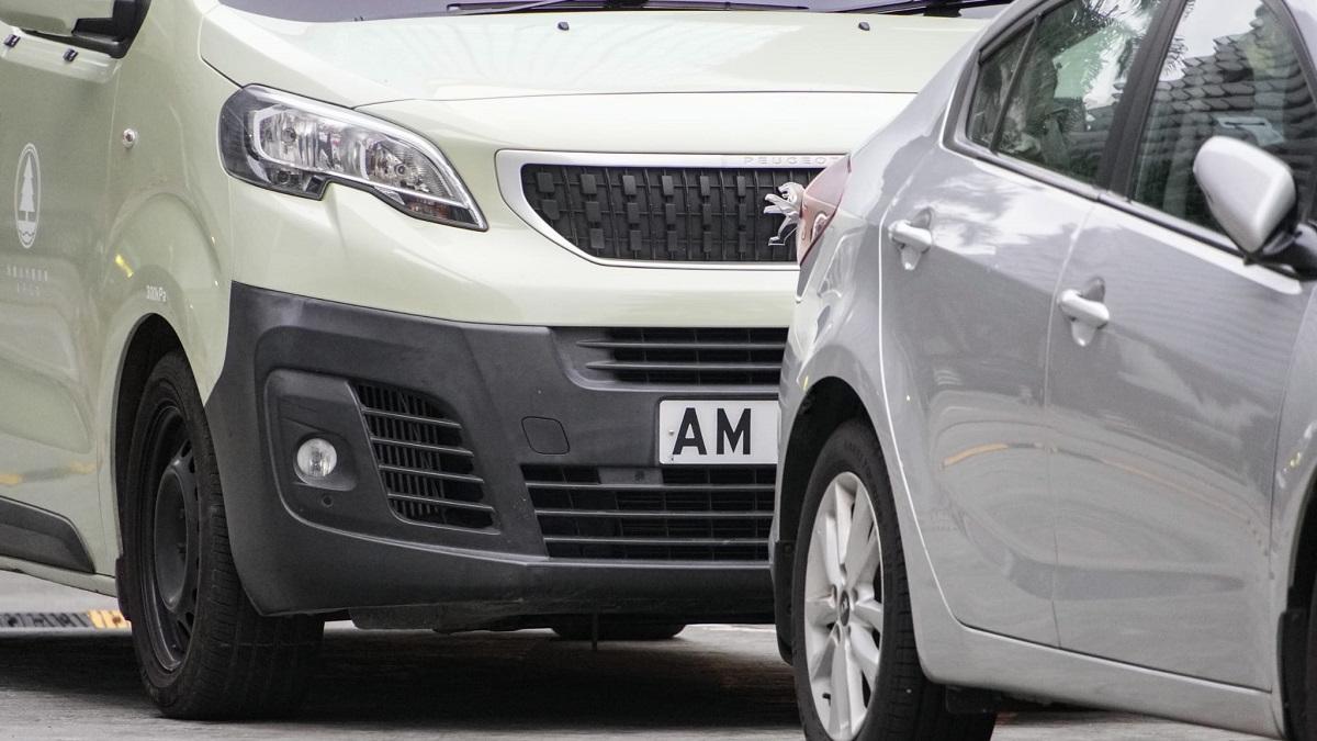 漁護署去年共更換35輛一般用途車輛。(李睿哲攝)