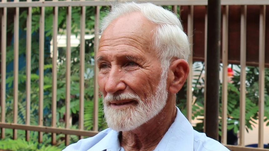 武裝組織阿爾蓋達釋放澳洲醫生Kenneth Elliott。(網上圖片)