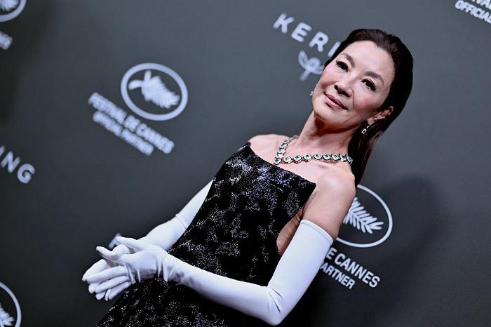 楊紫瓊康城獲頒女性電影人獎 孖貝兒娜森跳舞狂歡