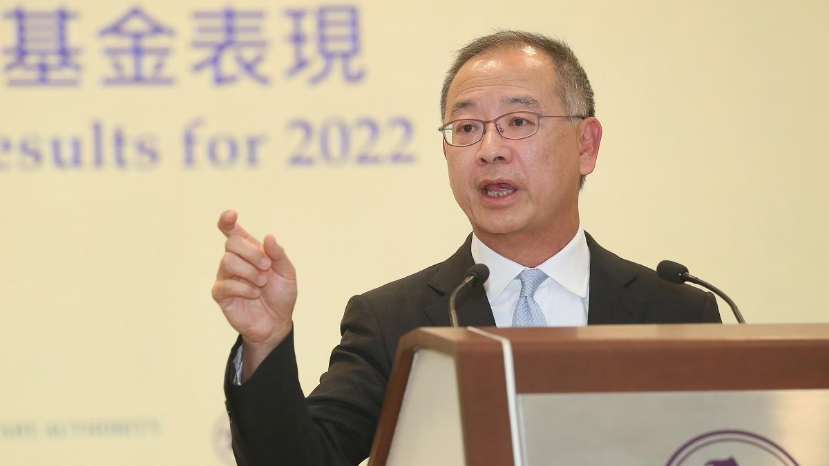 余偉文再談聯繫匯率，稱資金流出港元體系並非是資金撤港。(資料圖片)