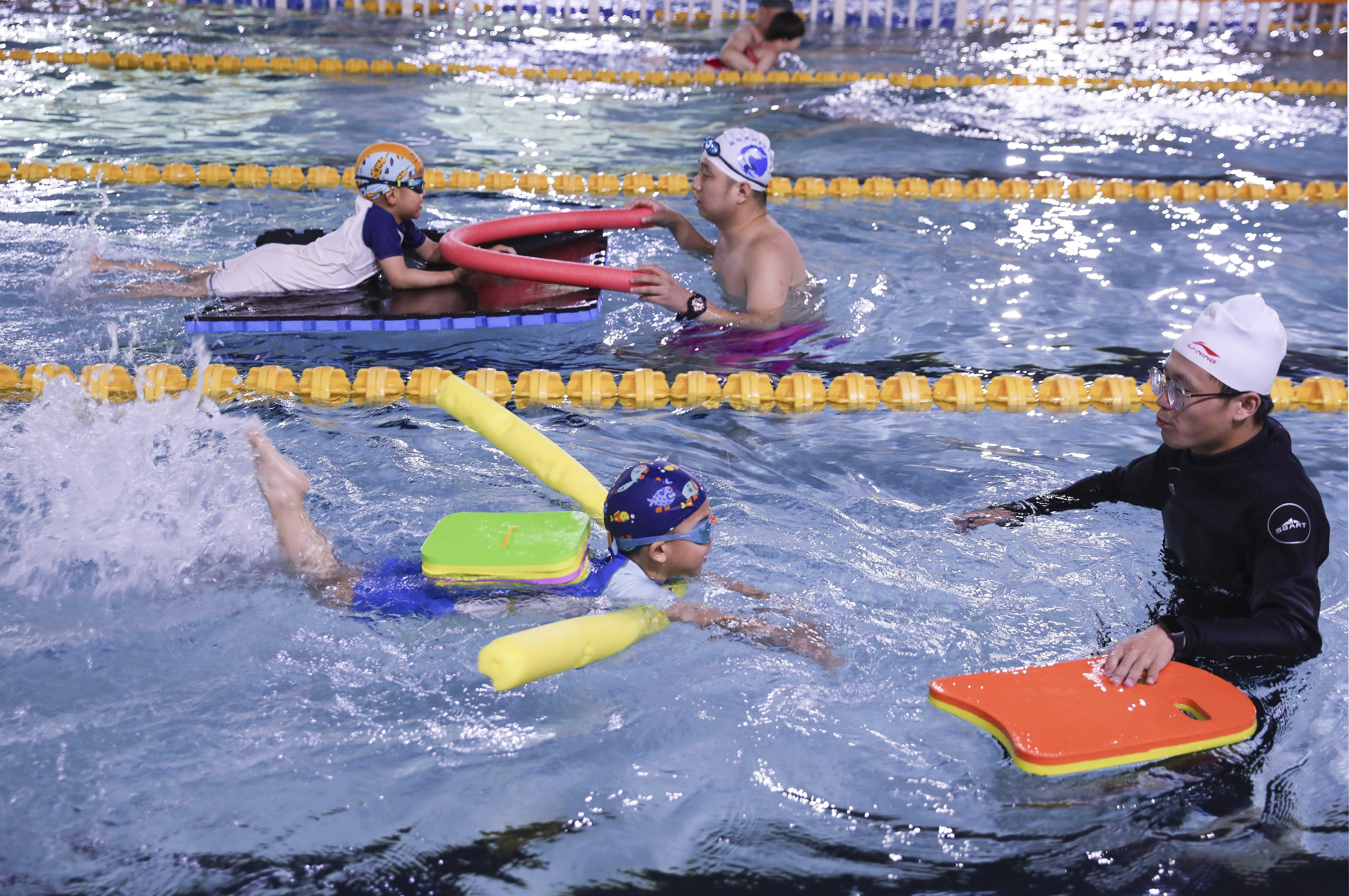 兒童游泳, 學習游泳