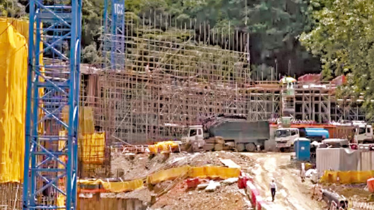 被揭校園擴建工程石屎現「蜂窩狀」 港大：4月底發現問題 已撤換混凝土團隊