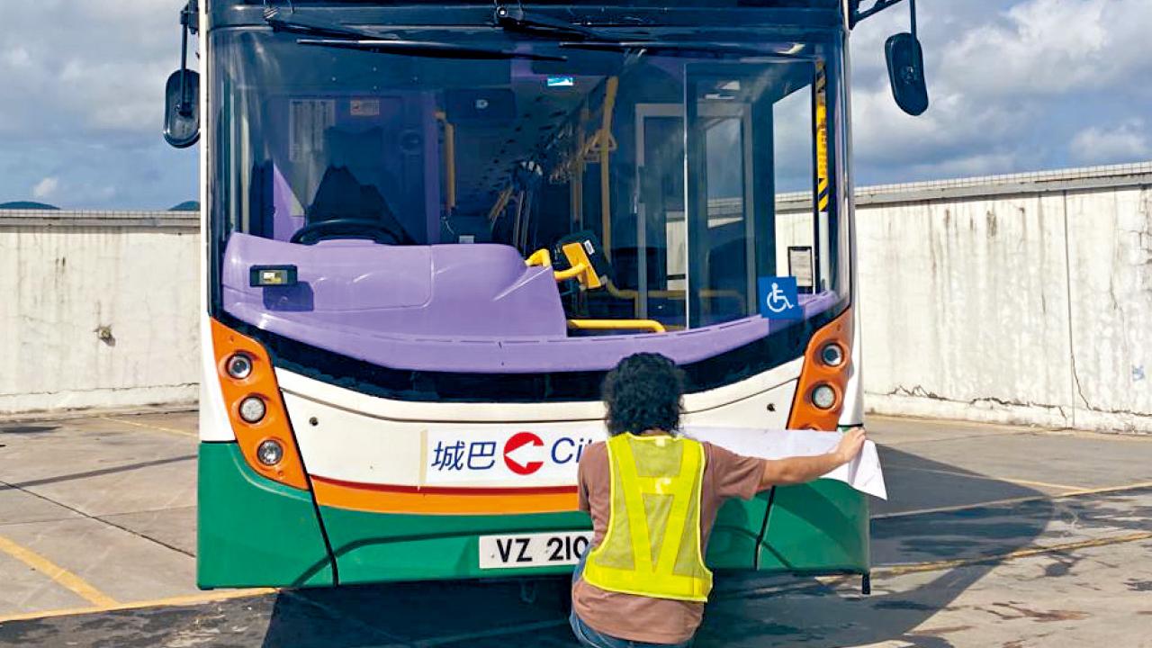 城巴新巴7月合併 新巴車隊周五尾程 盡除車廂內標記