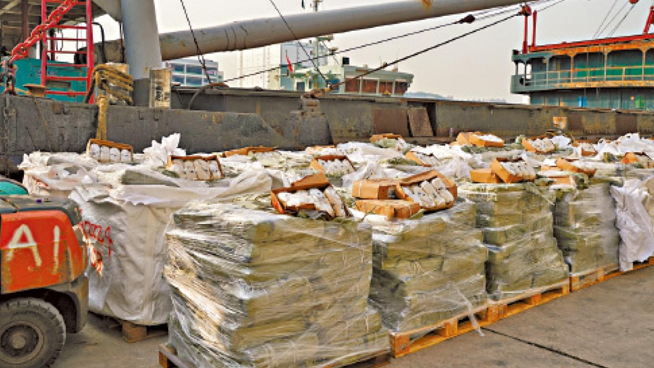 檢40噸走私牛內臟牛栢葉 海關︰食用損健康