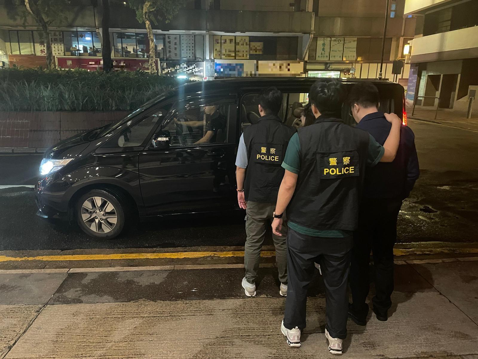 警麼地道桑拿搗賣淫場所拘兩男女職員