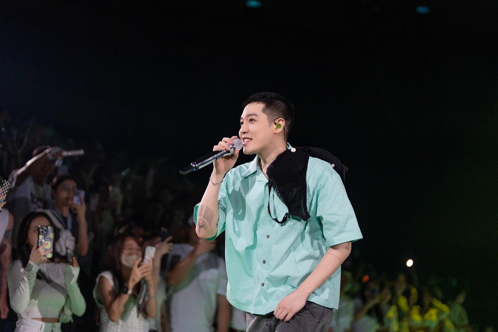 周湯豪高雄開騷月底來港 為演出戒糖戒足一個月