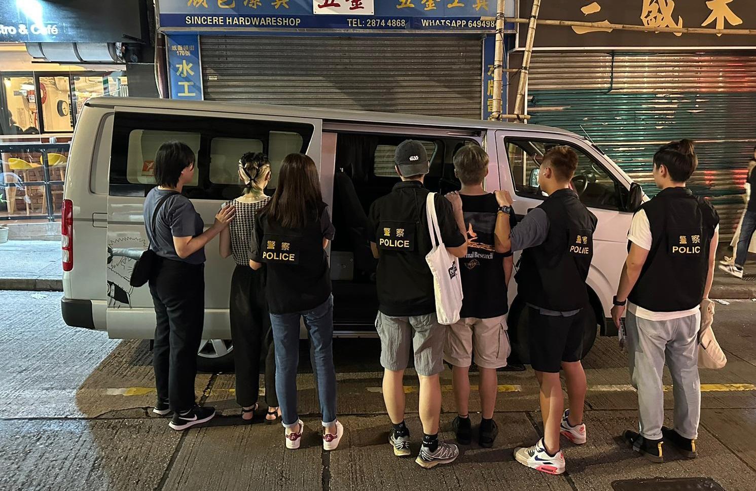 雷霆2023｜警方蘭桂坊一帶打擊毒品　兩男女身上搜出大麻及大麻油