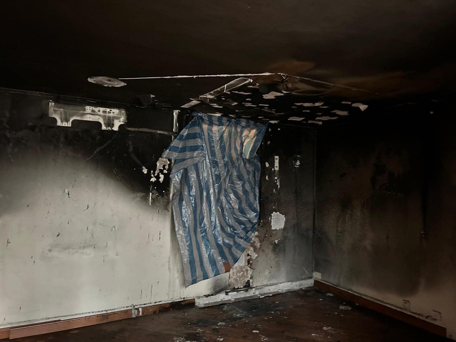 網上熱話｜$8,000元出租四百尺單位 網民:依家流行火熏式暗黑系裝修。(網民Kong Kim@FB群組「大埔 TAI PO」)