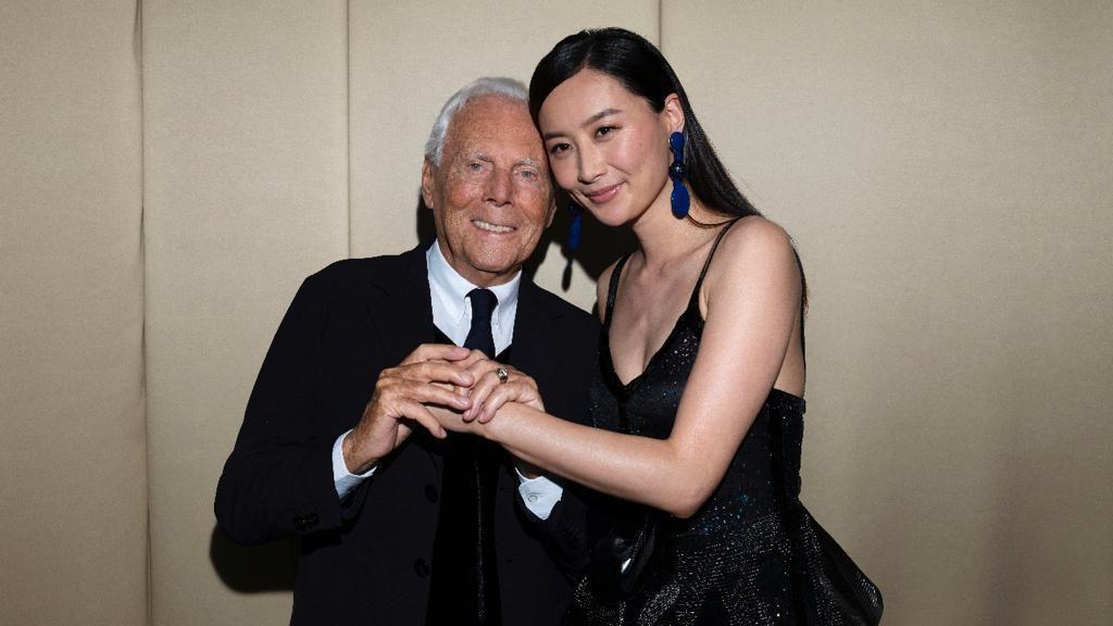 陳法拉現身巴黎 獲邀出席Armani時裝騷開心同框