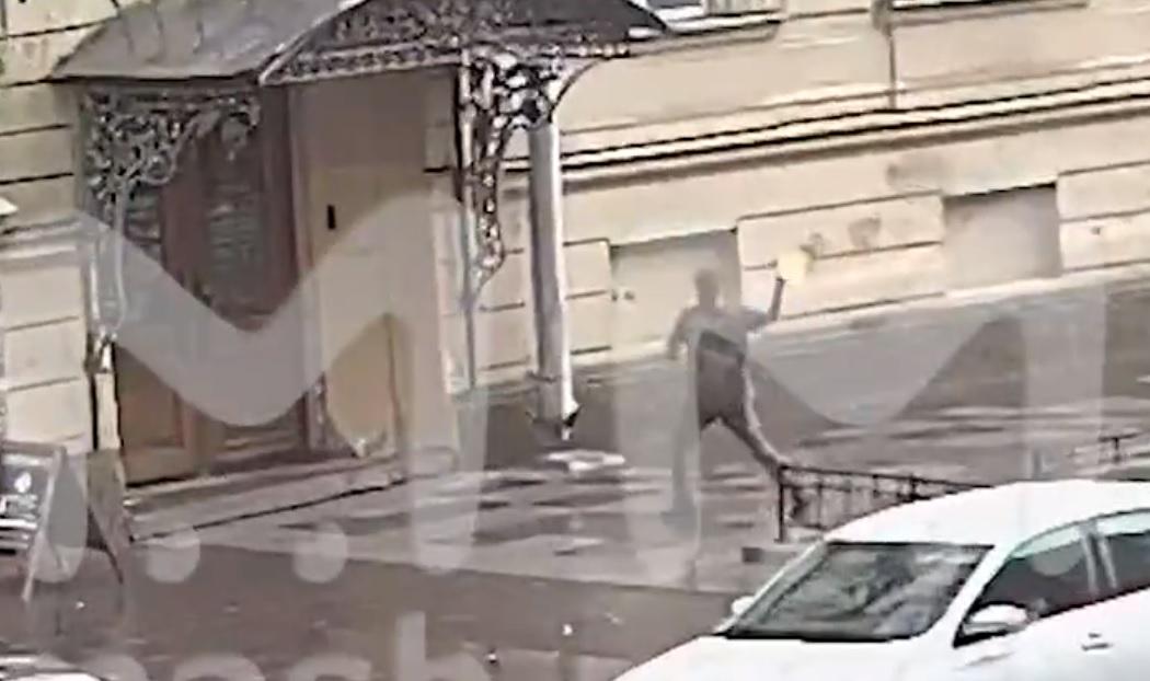 俄羅斯近期多個徵兵中心遭到縱火。(影片截圖)