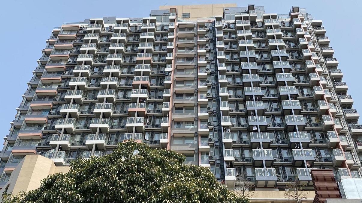 嶺大內地生預繳一年租金，以約9.6萬元承租菁雋迷你開放戶，月租8,000元。