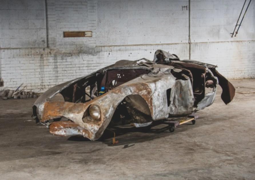 法拉利如廢鐵竟以1250萬賣出，輝煌背景曝光。(RM蘇富比網頁)