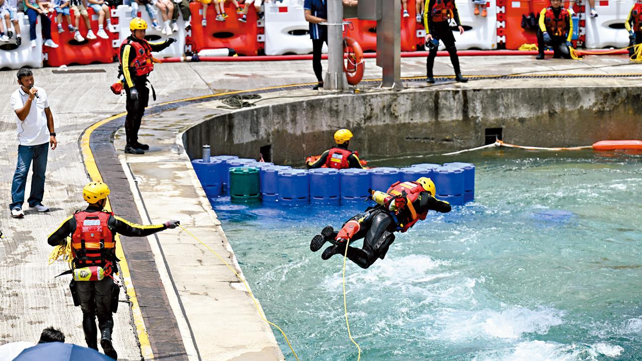 消防及救護學院開放日 有意投考者入場體驗