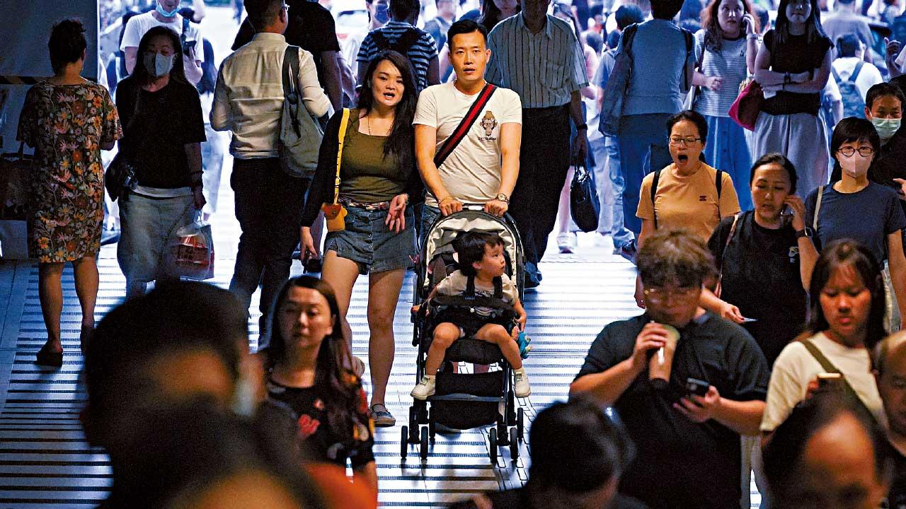 今年年中人口達750萬 按年增2.1%