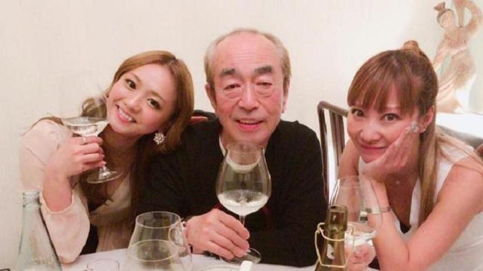 已故諧星志村健風流史 1億約會援交少女