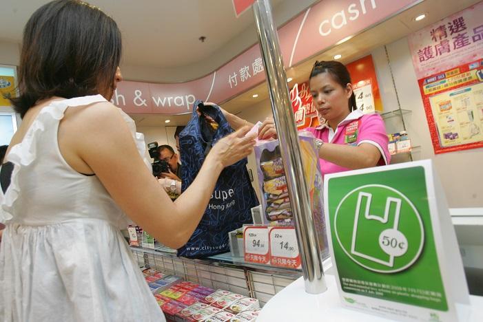 消委會｜網購平台膠袋收費混亂　欠「免膠袋」選項(資料圖片)