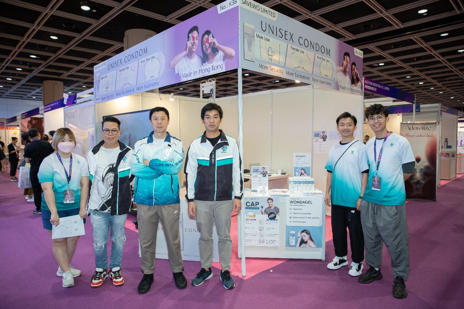 「救世」生產專利「中性安全套」，比傳統安全套更有效阻斷病毒傳播。（受訪者提供）