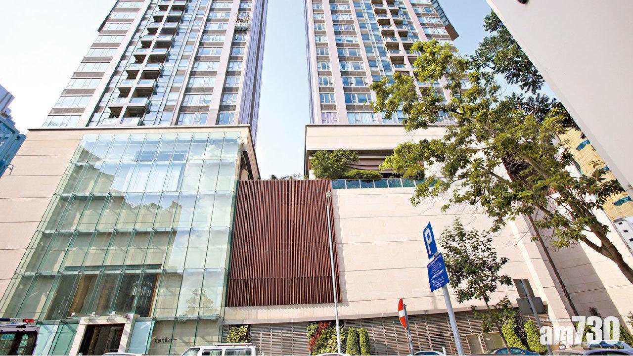 紅磡昇御門錄大額損手成交個案，中層套四房連車位煙花景戶，以2,250萬元易手，原業主持貨11年，帳面蝕逾817萬元。