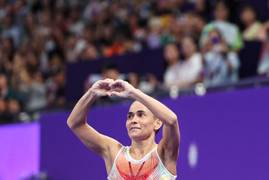 杭州奧運「8屆奧運元老」48歲烏茲別克體操選手登場再爆紅。(X)