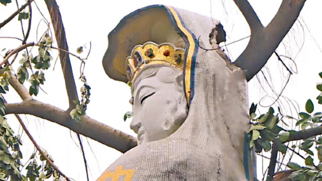 淺水灣鎮海樓公園塌樹 損毀10米高觀音像頭部