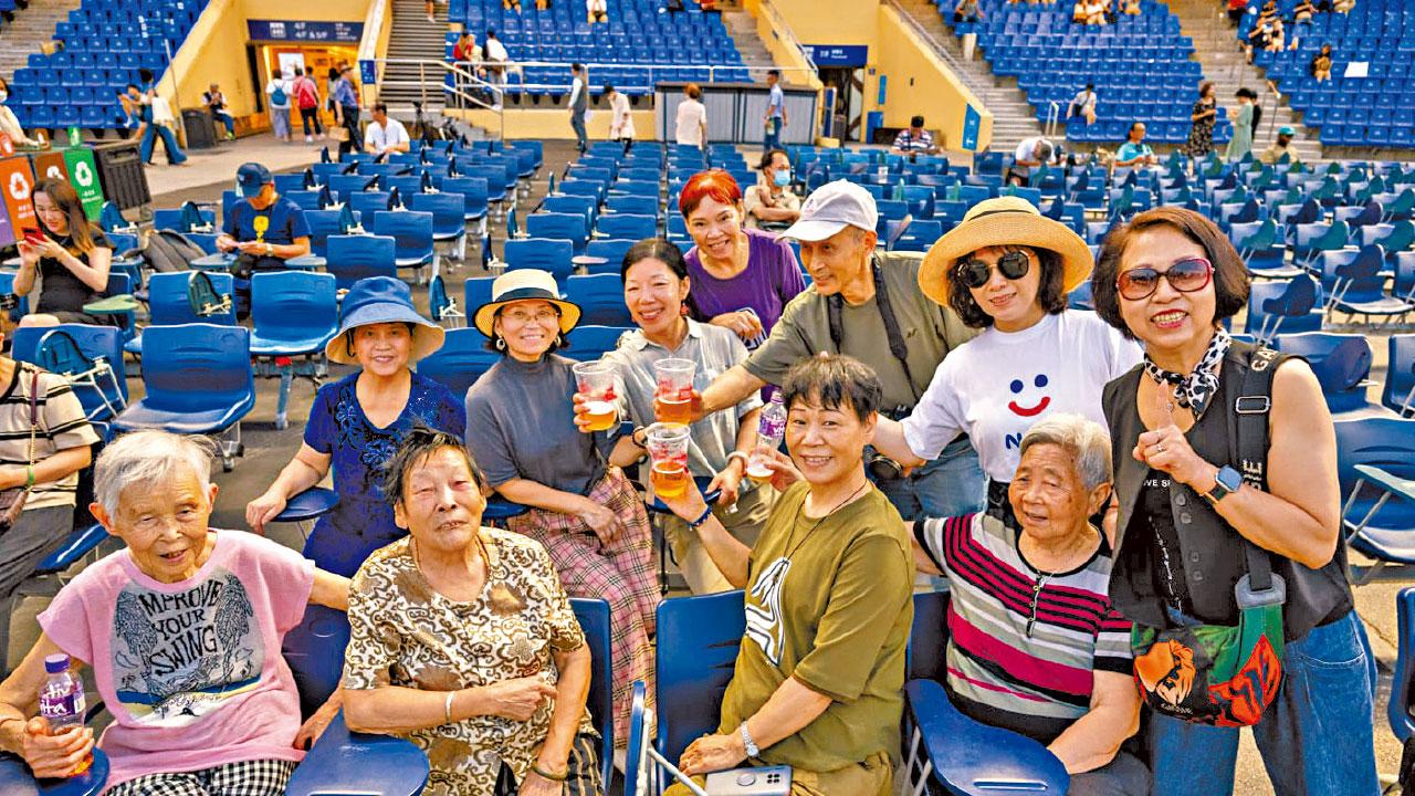 灣仔海濱下周率先辦夜市 賣烤魷魚設民間占卜檔