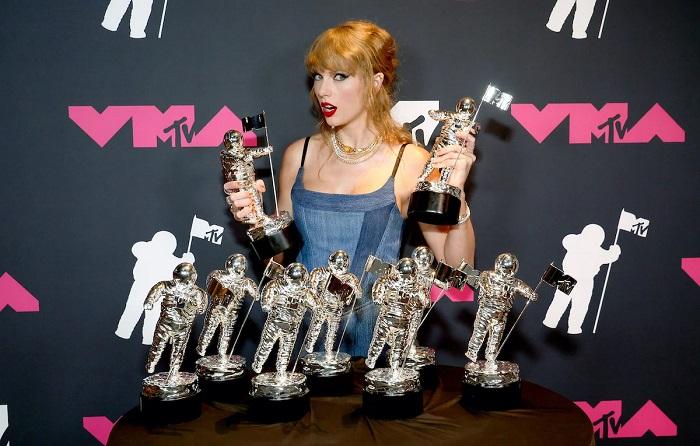 VMA頒獎禮｜Taylor Swift大贏家 BLACKPINK奪年度組合