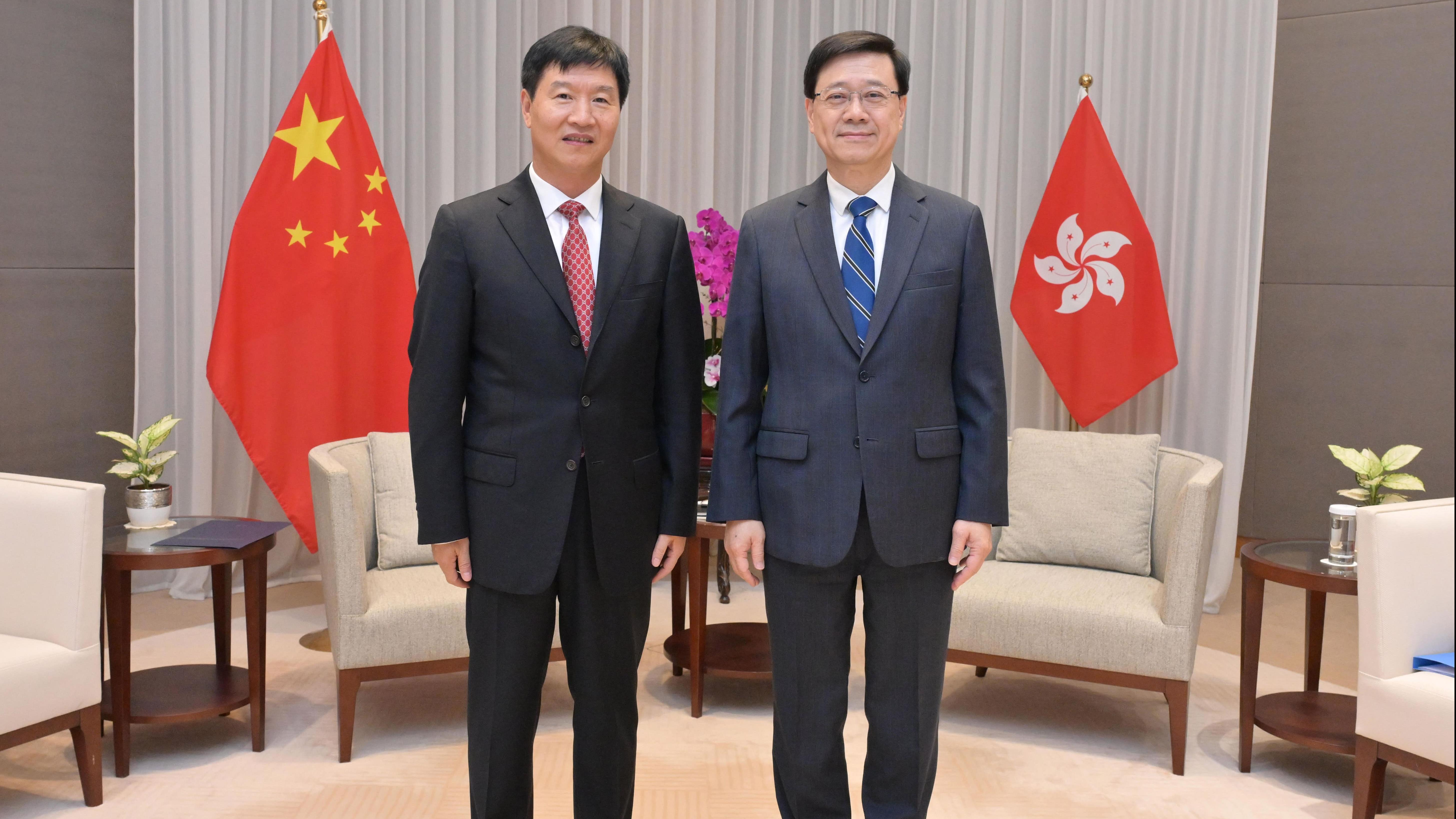 李家超和海南省省長會面　歡迎再來港發債(政府新聞處圖片)